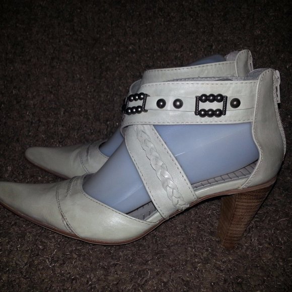 SPIRAL-Beige Leather Open Cowboy Booties-Back Zip-Gorgeous Details-SZ 39-NWOB - Picture 2 of 7